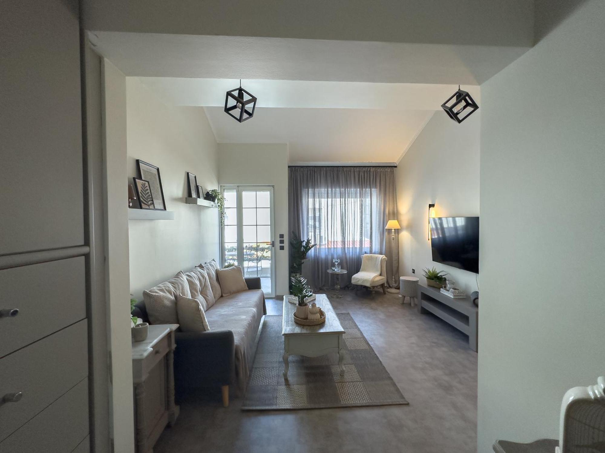 Ixia Home *