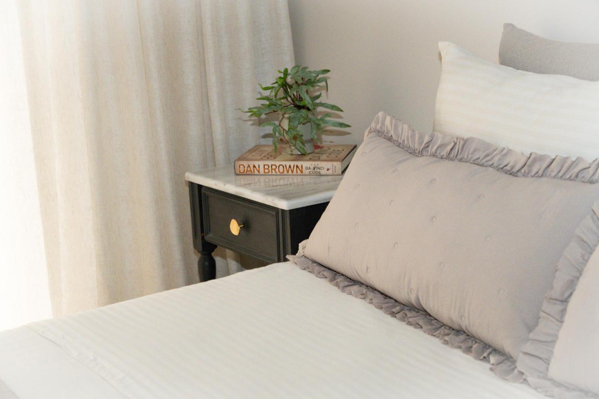 Ixia Home *