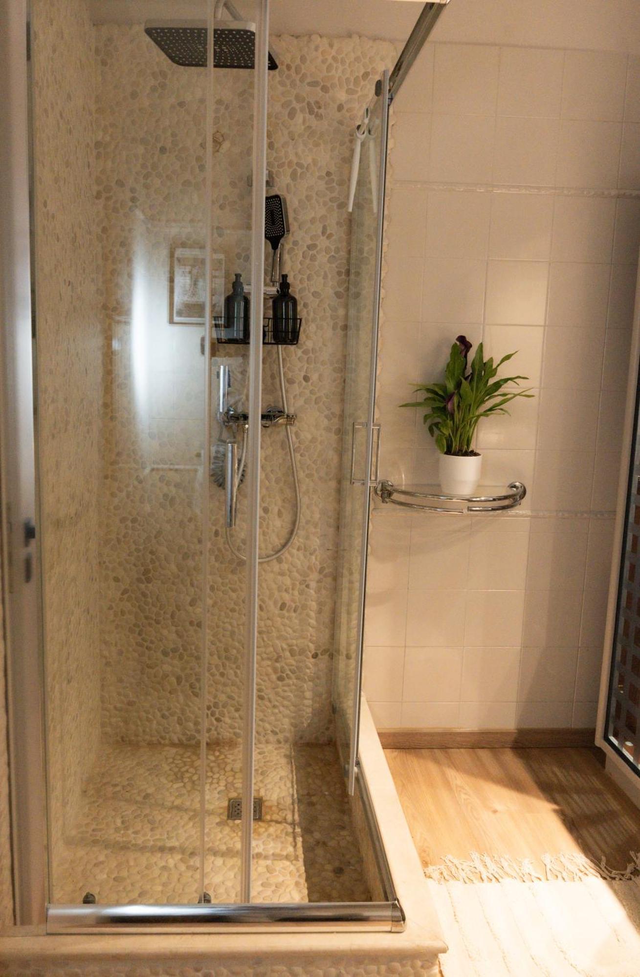 Ixia Home Ixia (Rhodes)
