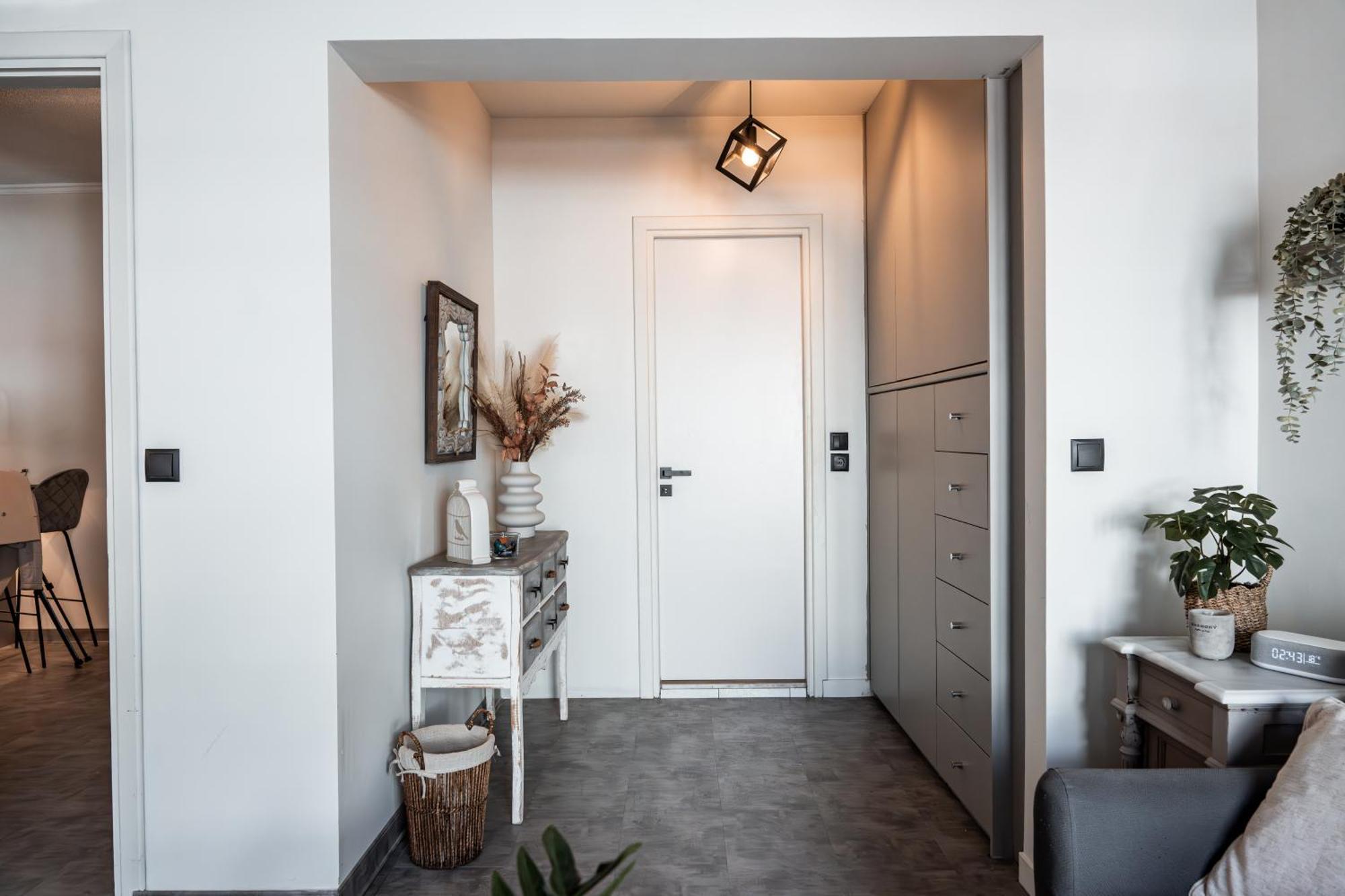 Ixia Home Apartment
