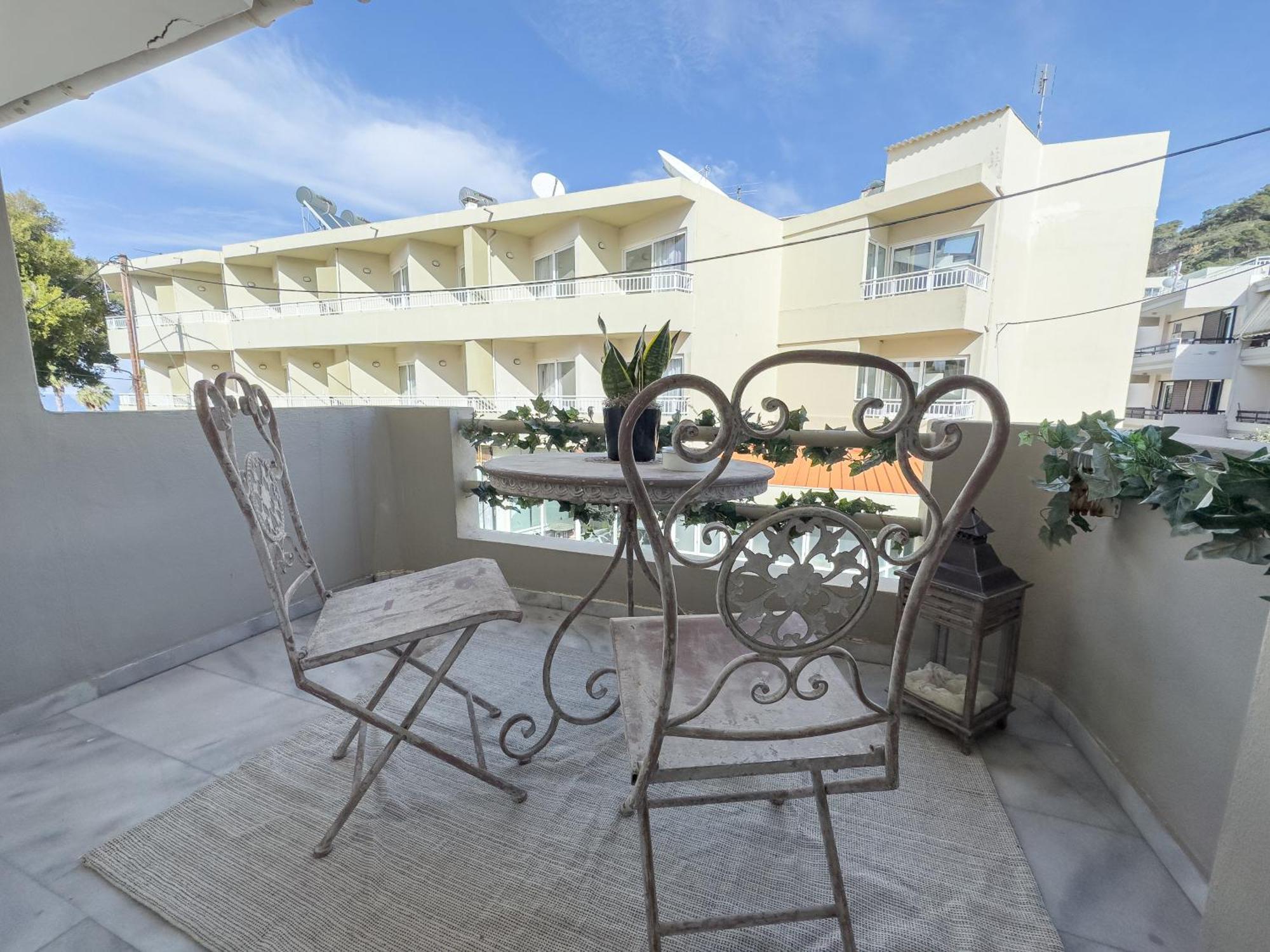 Apartment Ixia Home