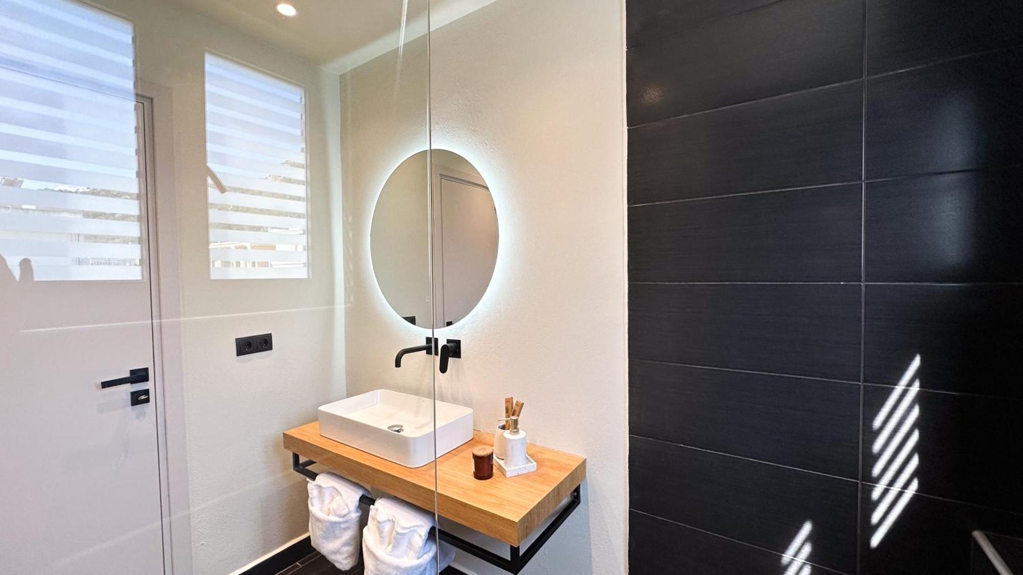 Apartment Ixia Home